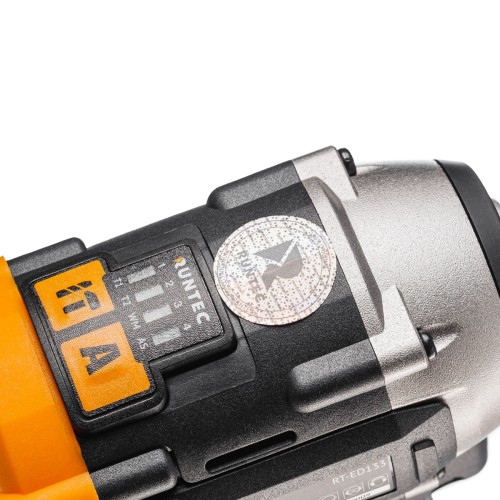 RUNTEC RT-ED133 Винтоверт ударный аккумуляторный RUNTEC PRO 1/4", 16В, 2*2Ач, 150Нм RUNTEC RT-ED133 Винтоверт ударный аккумуляторный RUNTEC PRO 1/4", 16В, 2*2Ач, 150Нм