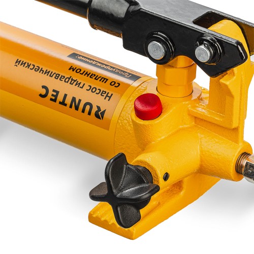 RUNTEC RT-HP04 Насос гидравлический 4 т со шлангом RUNTEC RT-HP04 Насос гидравлический 4 т со шлангом
