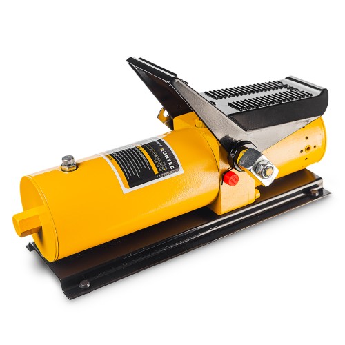 RUNTEC RT-HP690 Насос пневмогидравлический с ножным управлением 0.69 л